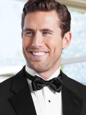 CLASSIC BLACK BOW TIE